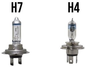 H4 VS H7 Headlight Bulb Illuminating The Differences