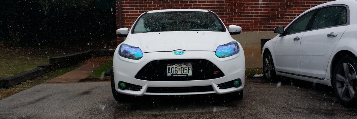 Ford with neochrome wrap headlights